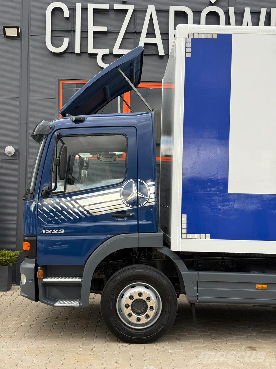 Mercedes-Benz Atego 1223 Dobozos teherautók
