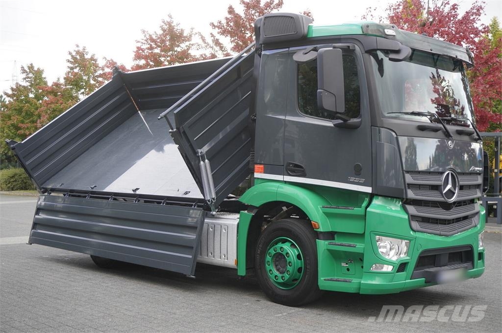 Mercedes-Benz Actros 1835 / 90 tho. km!!! / NEW 3-way tipper Lastbiler med tip