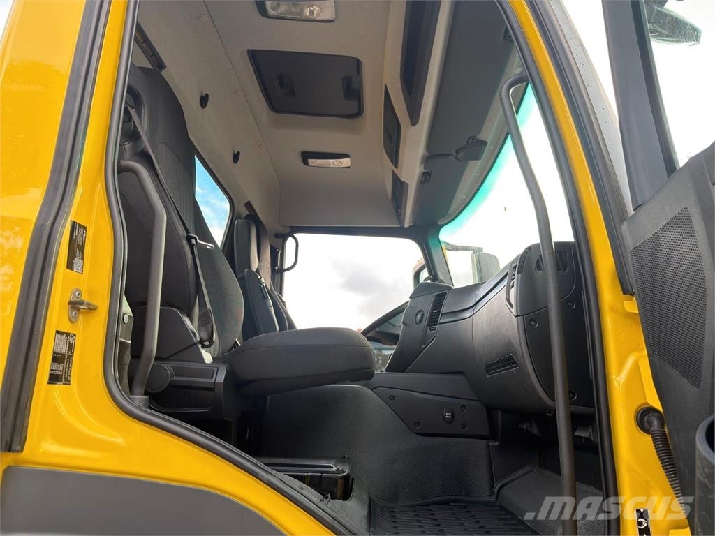 Mercedes-Benz AROCS 1835 Lastbiler med tip