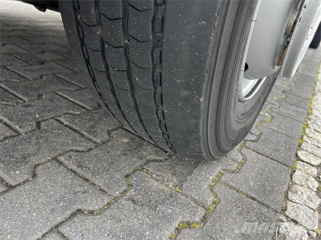 Mercedes-Benz Atego 1230 REFRIGERATOR THERMOKING V800 MAX LIFT Chłodnie samochodowe