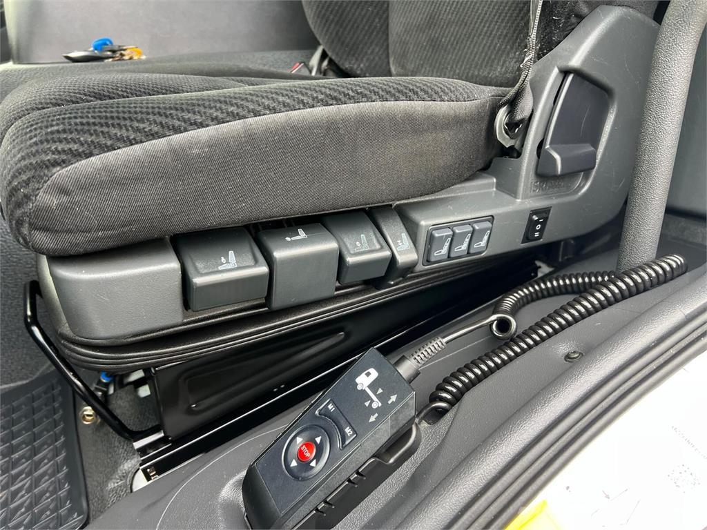 Mercedes-Benz Atego 1230 REFRIGERATOR THERMOKING V800 MAX LIFT Chłodnie samochodowe