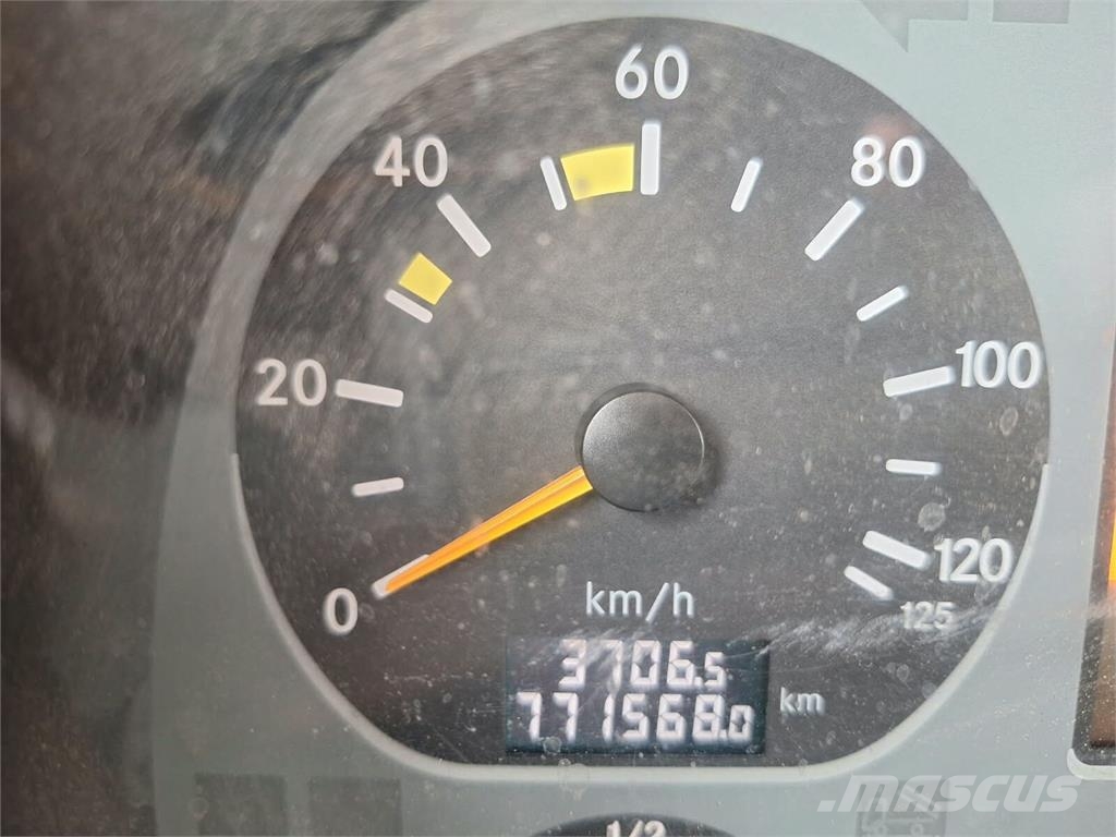 Mercedes-Benz Actros 2641 6x6 / Pritsche - PK3302 Crane شاحنات مسطحة/مفصلية الجوانب