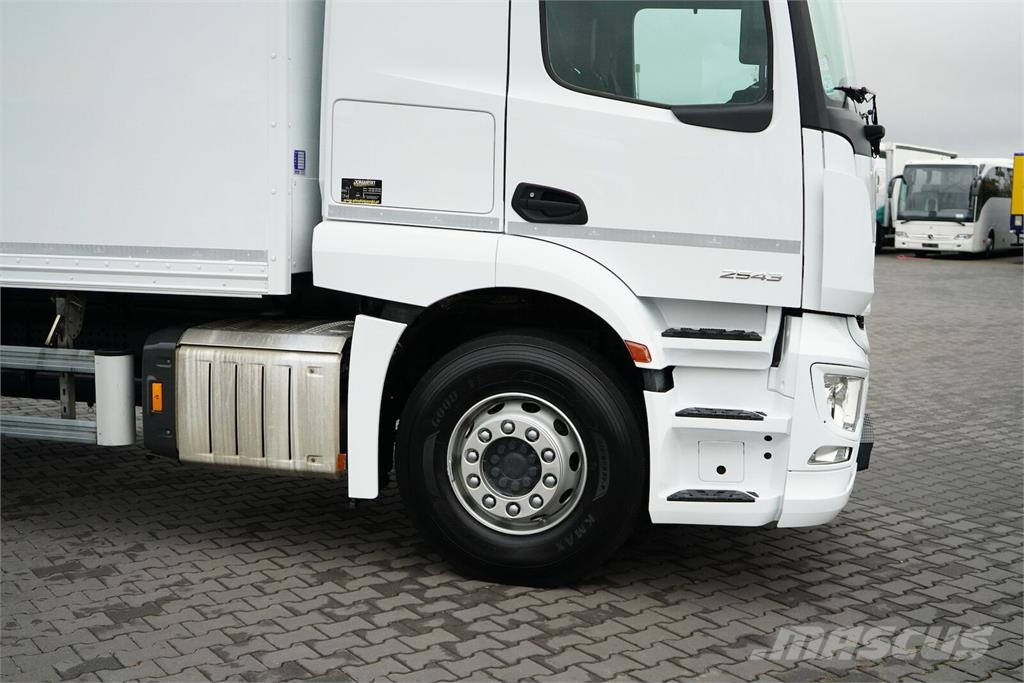 Mercedes-Benz ACTROS / 2543 / E 6 / MP 5 / KONTENER + WINDA / 21 Samochody ciężarowe ze skrzynią zamkniętą