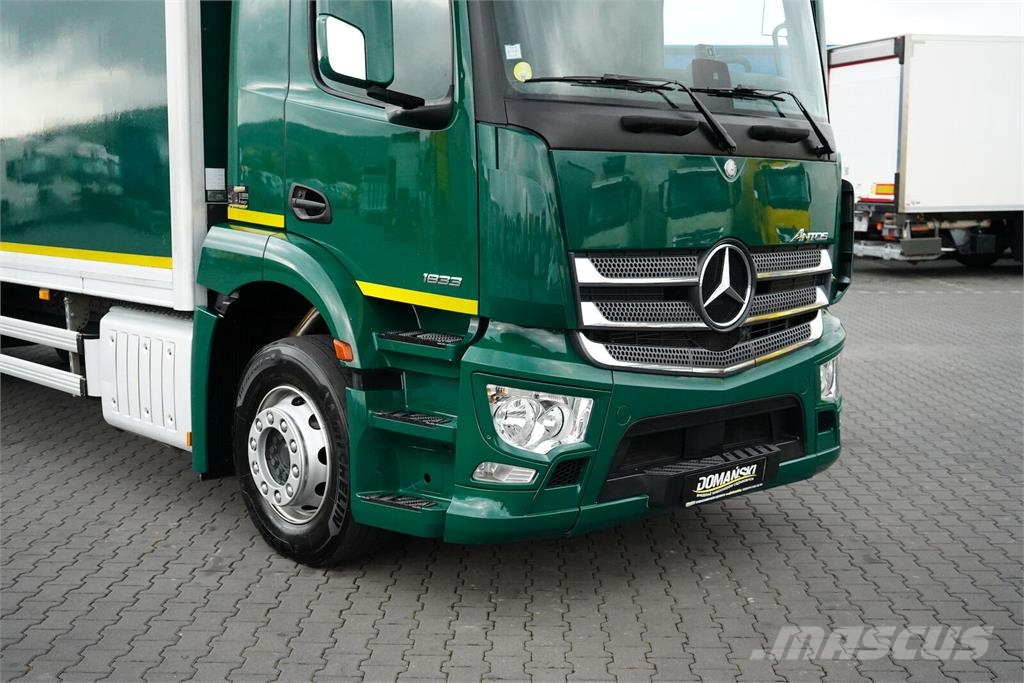 Mercedes-Benz ANTOS / 1833 / E 6 / KONTENER + WINDA / 21 PALET / Dobozos teherautók