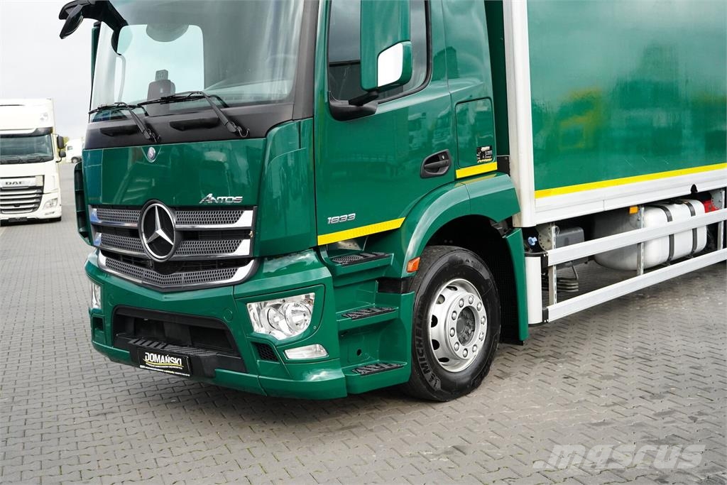 Mercedes-Benz ANTOS / 1833 / E 6 / KONTENER + WINDA / 21 PALET / Dobozos teherautók