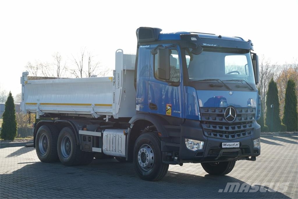 Mercedes-Benz AROCS 3336 / 6x4 / BASCULABILĂ PE 3 PĂRȚI - 5,2 M Kallurid