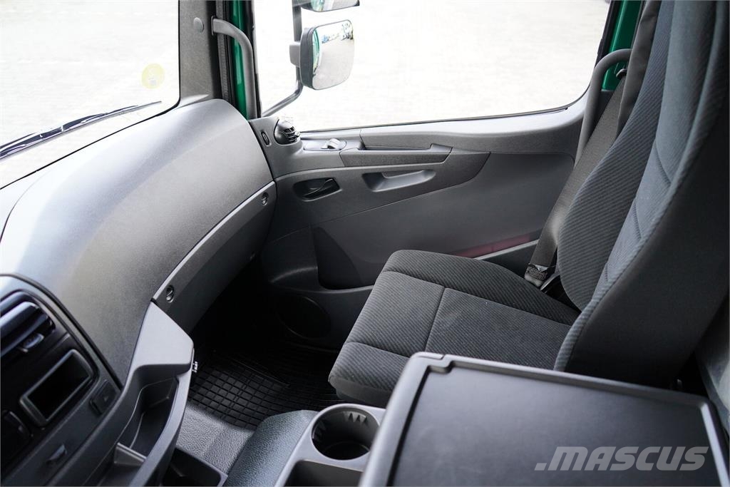 Mercedes-Benz ATEGO / 1524 / E 6 / KONTENER + WINDA / 18 PALET / Furgoonautod