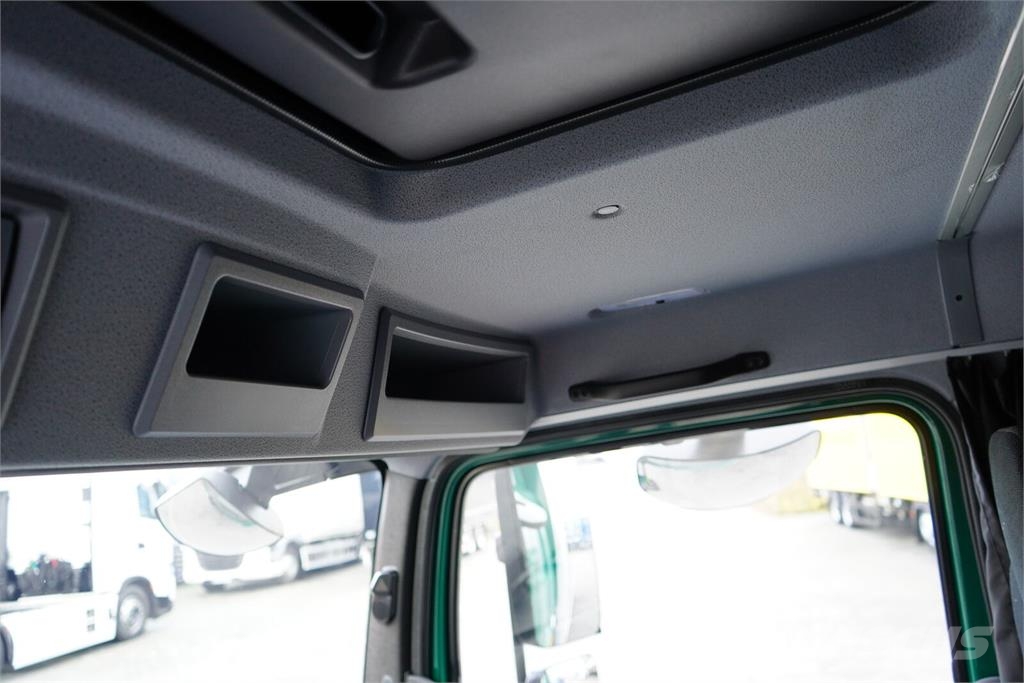 Mercedes-Benz ATEGO / 1524 / E 6 / KONTENER + WINDA / 18 PALET / Furgoonautod