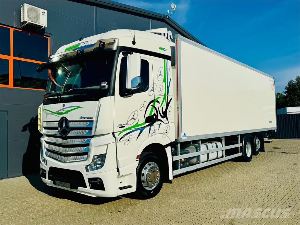 Mercedes-Benz Actros 2542 Temperature controlled trucks