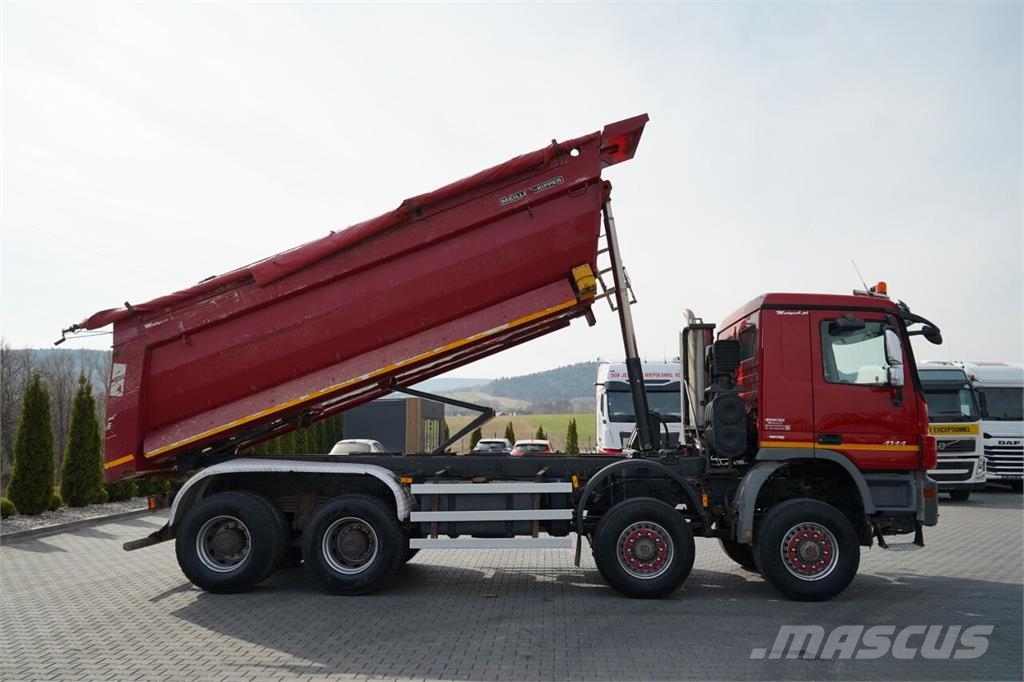 Mercedes-Benz ACTROS 4144 شاحنات قلابة