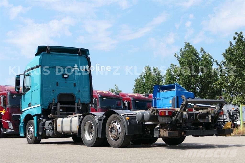 Mercedes-Benz Actros 2543 BDF Container Truck / Lift & Steering  Chasís