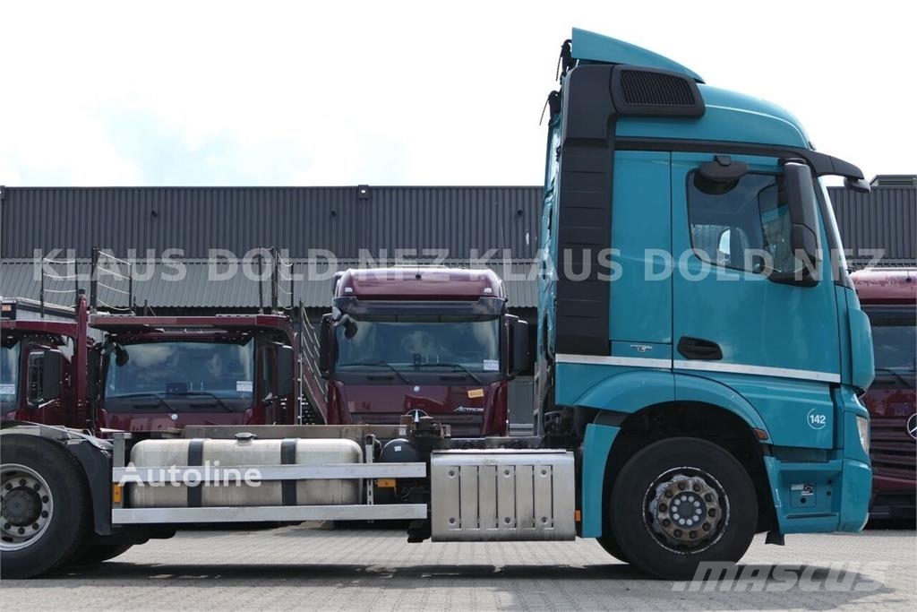Mercedes-Benz Actros 2543 BDF Container Truck / Lift & Steering  Chasís