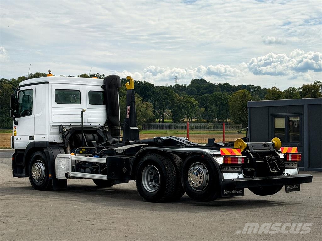 Mercedes-Benz Actros 2544 * Hakowiec 5,20 m * STAN BDB! Camiones elevadores de gancho