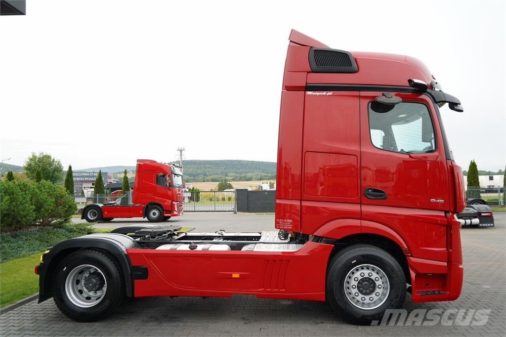 Mercedes-Benz ACTROS 1845 / MP5 / BIG SPACE / OPONY 100% / PO KO Nyergesvontatók