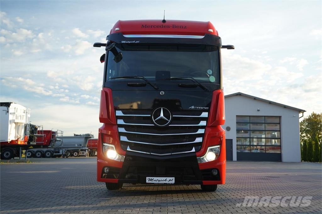 Mercedes-Benz Actros 2545 Camiones de caja de lona