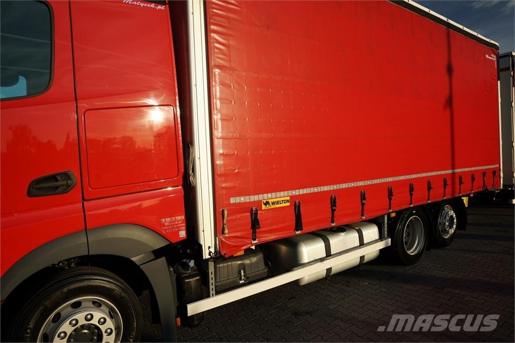 Mercedes-Benz Actros 2545 Camiones de caja de lona