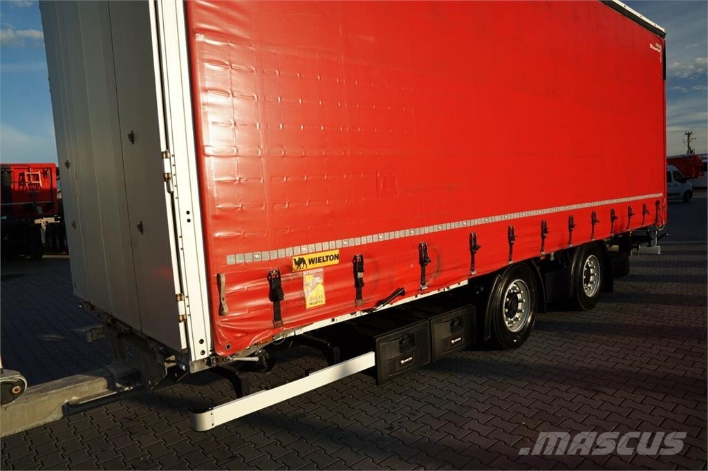 Mercedes-Benz Actros 2545 Camiones de caja de lona