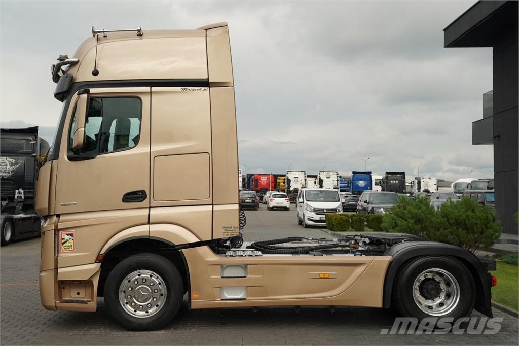 Mercedes-Benz ACTROS 18 53 / BIG SPACE / RETARDER / BOGATE WYPOS Тягачі