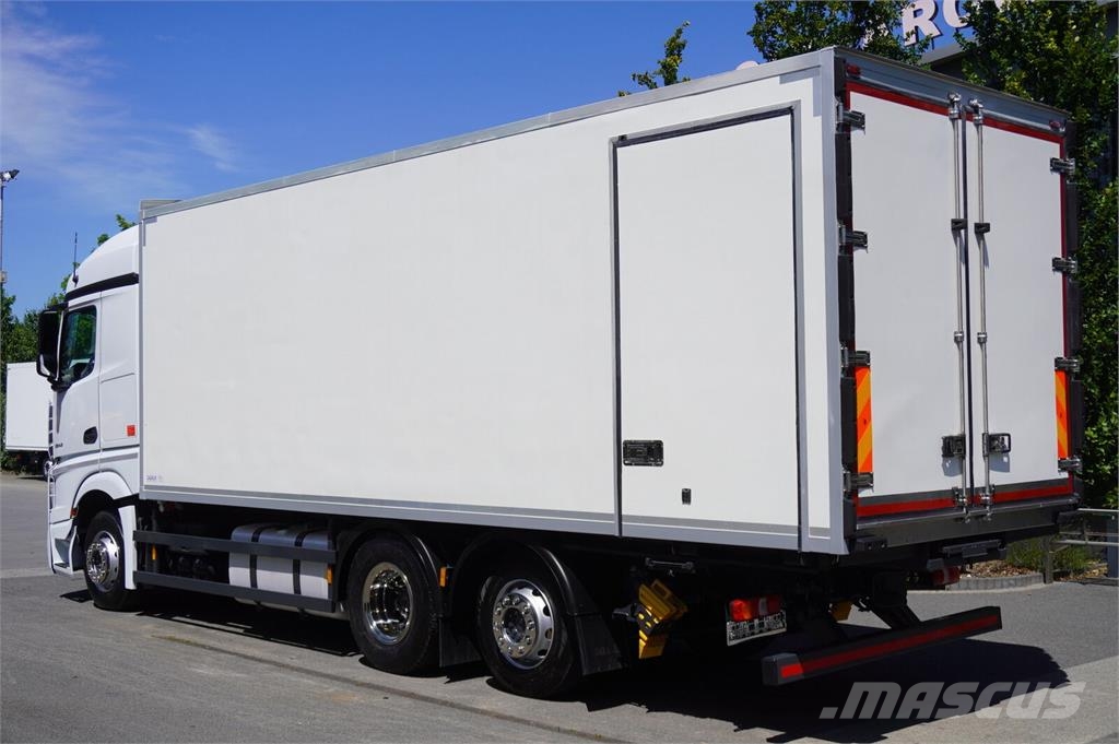 Mercedes-Benz Actros 2542 / GIGA cabin / Thermoking 1000R / ROHR Kabine i unutrašnjost