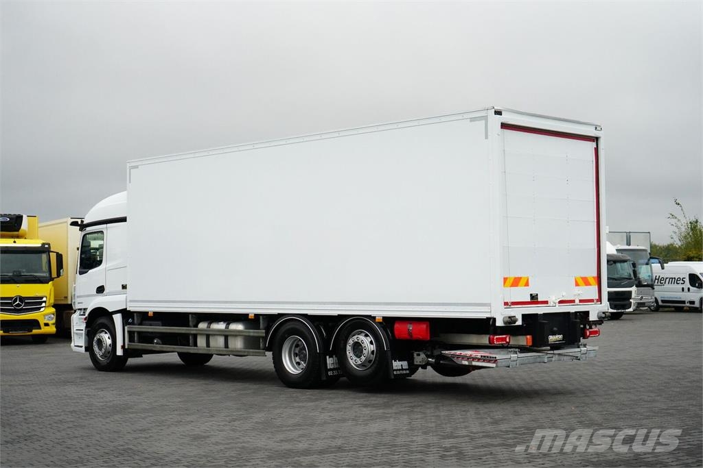 Mercedes-Benz ACTROS / 2543 / E 6 / MP 5 / KONTENER + WINDA / 21 Samochody ciężarowe ze skrzynią zamkniętą