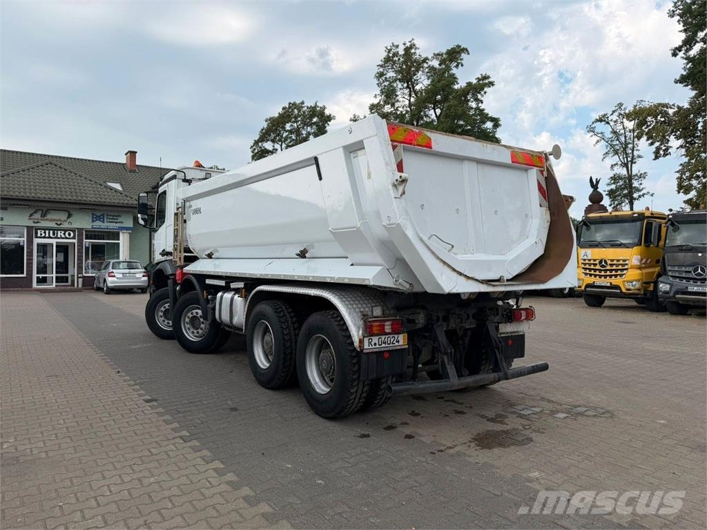 Mercedes-Benz AROCS 3743 傾卸式卡車