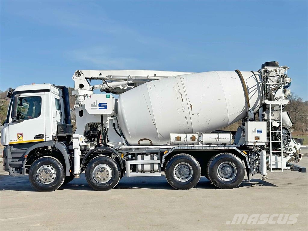 Mercedes-Benz AROCS 3743 * Betonpumpe + FUNK * 8x4 * TOP Betonikuorma-autot