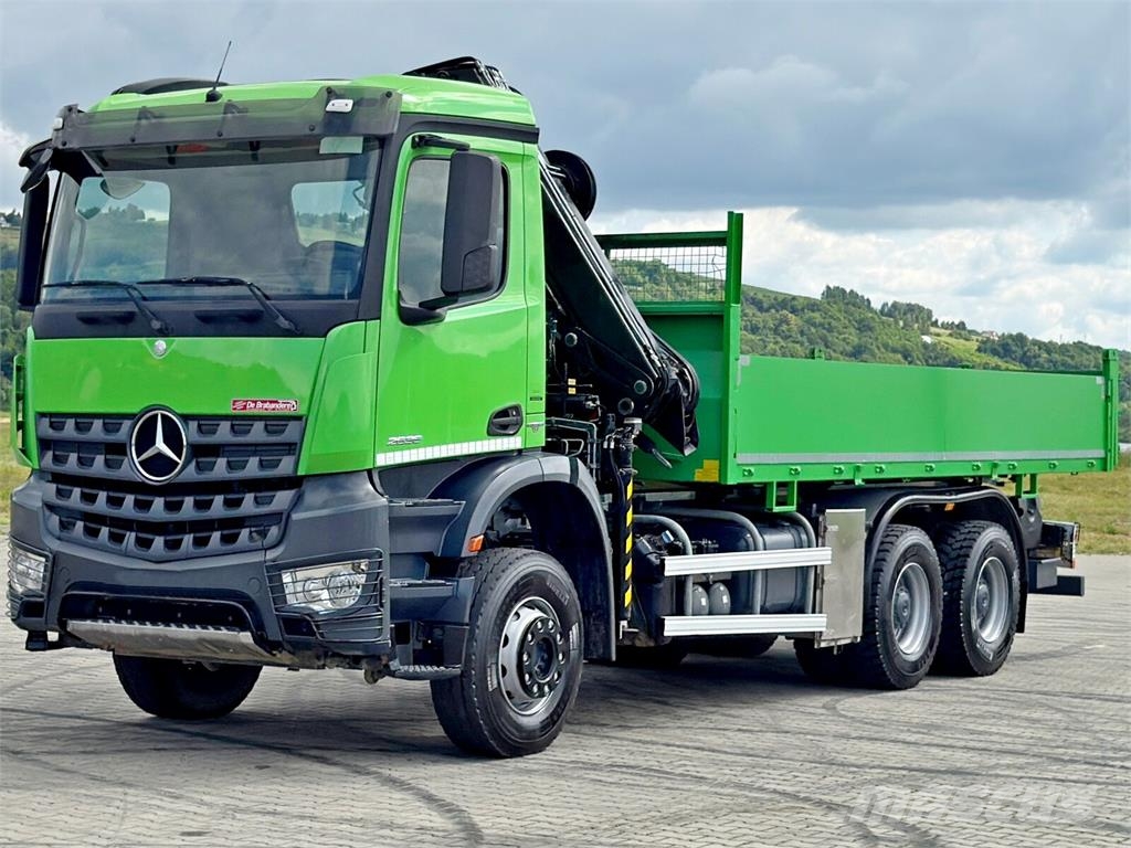 Mercedes-Benz AROCS 2636 * HIAB 122 ES - 3 HIPRO * 6x4 Tipper trucks