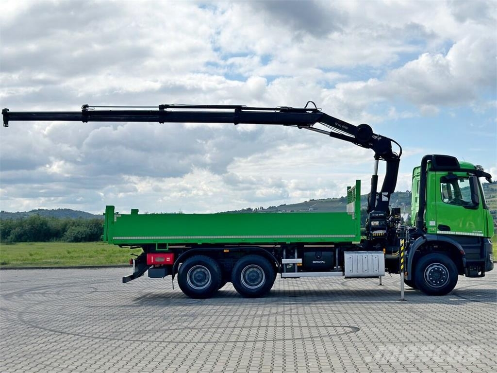 Mercedes-Benz AROCS 2636 * HIAB 122 ES - 3 HIPRO * 6x4 Tipper trucks
