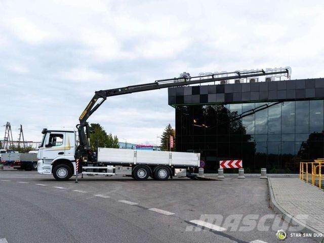 Mercedes-Benz AROCS 2532 6x2 PALFINGER PK 22002 平板栏板货车