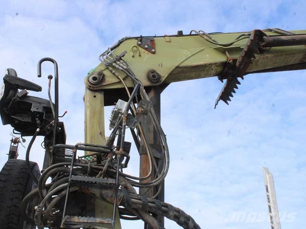 Mercedes-Benz Arocs 3351 / 6x6 / LOGLIFT ET450 CRANE 목재 트럭