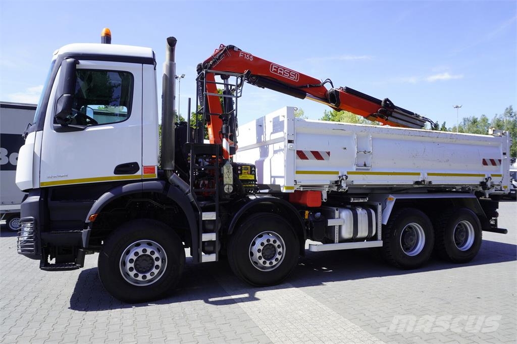 Mercedes-Benz Arocs 3236 8×4 / Crane Fassi F155A.0.22 / remote c Bañeras basculantes usadas