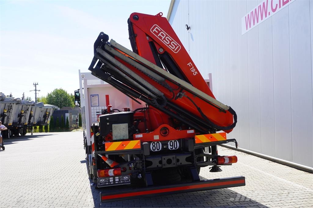Mercedes-Benz Arocs 2536 6×2 / 200 tho. km / Fassi F195 crane /  平板栏板货车