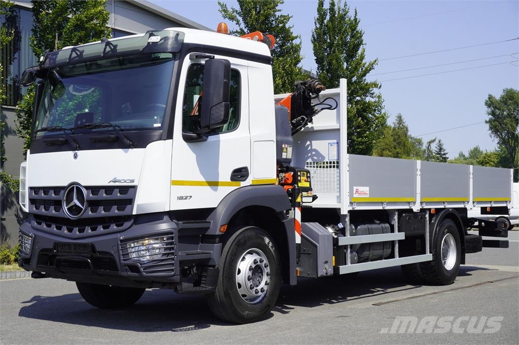 Mercedes-Benz Arocs 1827 4x2 / 70 tho km!!! / Fassi F135A.0.22 c 平板栏板货车