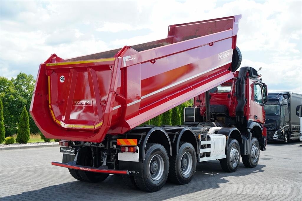 Mercedes-Benz AROCS 4145 / 8x8 / WYWROTKA TYLNOZSYPOWA / SKIBICK Kiperi kamioni
