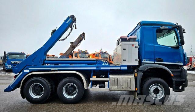 Mercedes-Benz AROCS 3336 Camiones portacubetas