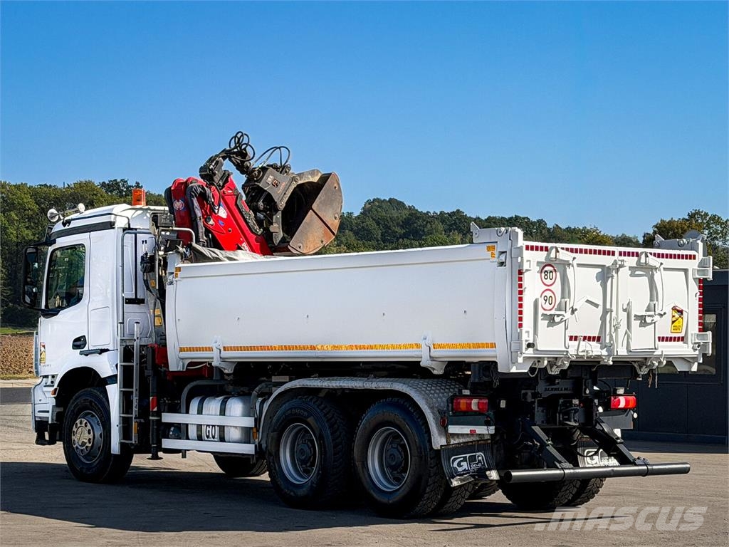 Mercedes-Benz AROCS 2640 HMF 1643 Z2 + FUNK * Bordmatic * 6x4! Pašizgāzējs
