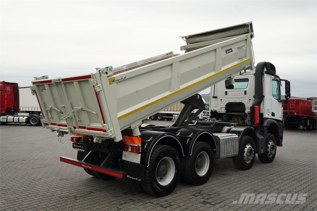 Mercedes-Benz AROCS 3240 / 8x4 / WYWROTKA - 5,7 M / HYDROBURTA / Camion benne