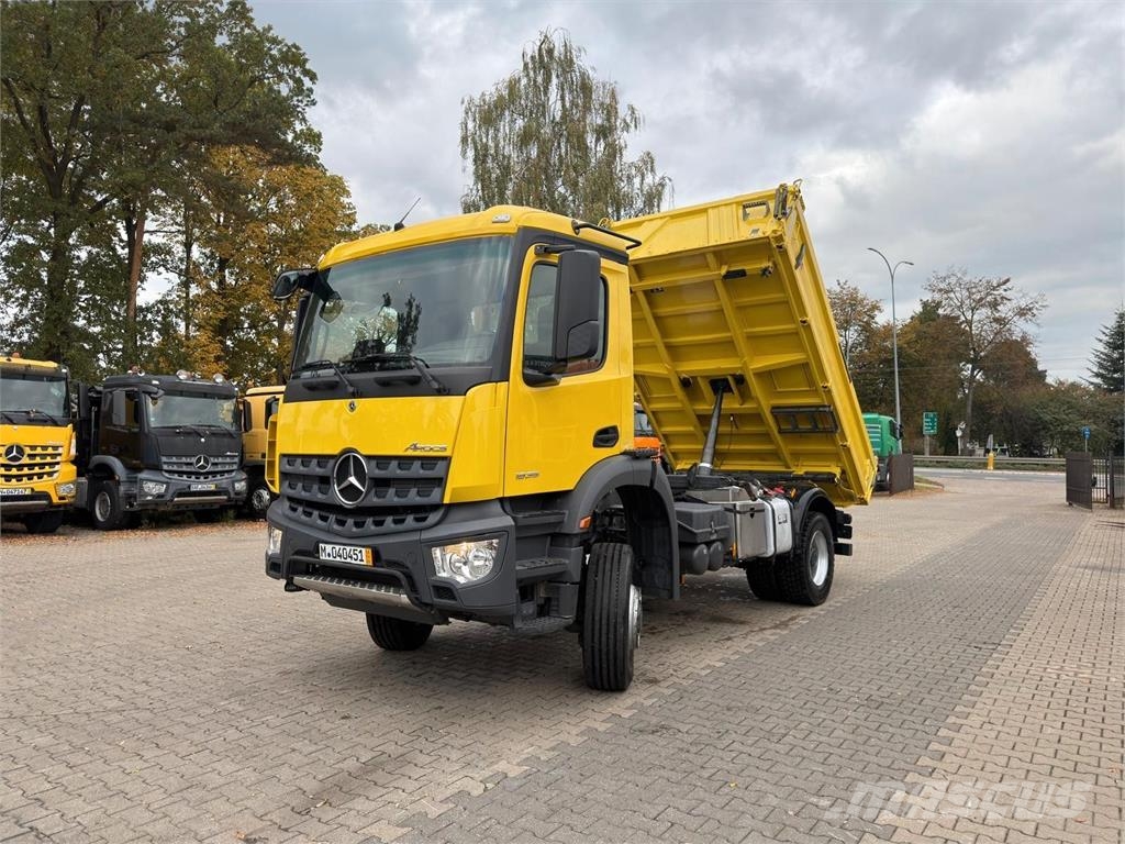 Mercedes-Benz AROCS 1835 Lastbiler med tip