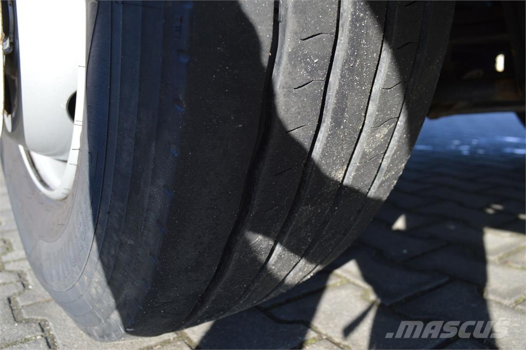 Mercedes-Benz Atego 1530 E6 PRITSCHE PLANE+LBW 1500 kg 1.HAND 커튼사이더 트럭