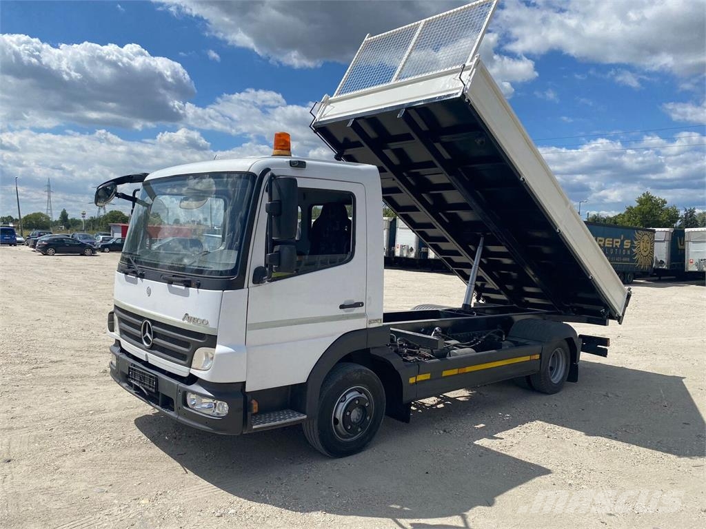 Mercedes-Benz Atego 818 - 3 sided tipper Wywrotki