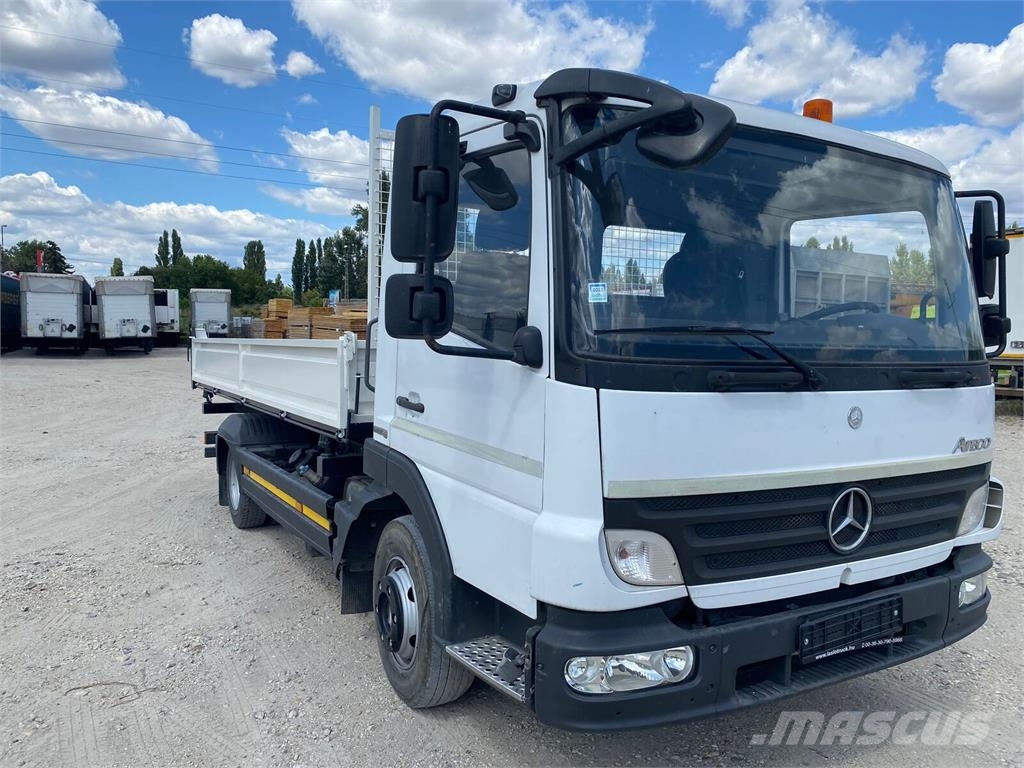Mercedes-Benz Atego 818 - 3 sided tipper Wywrotki