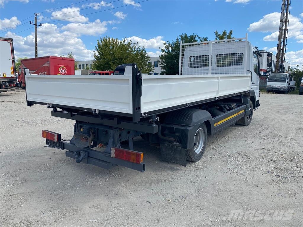 Mercedes-Benz Atego 818 - 3 sided tipper Wywrotki