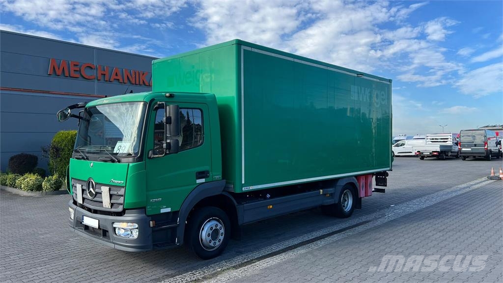 Mercedes-Benz ATEGO 1218 CONTAINER LIFT 1500 kg Camion Fourgon