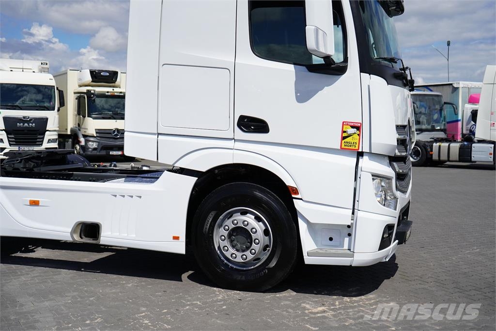 Mercedes-Benz F / 1845 / ACC / E 6 / STREAM SPACE / MAŁY PRZEBIE Tractor Units