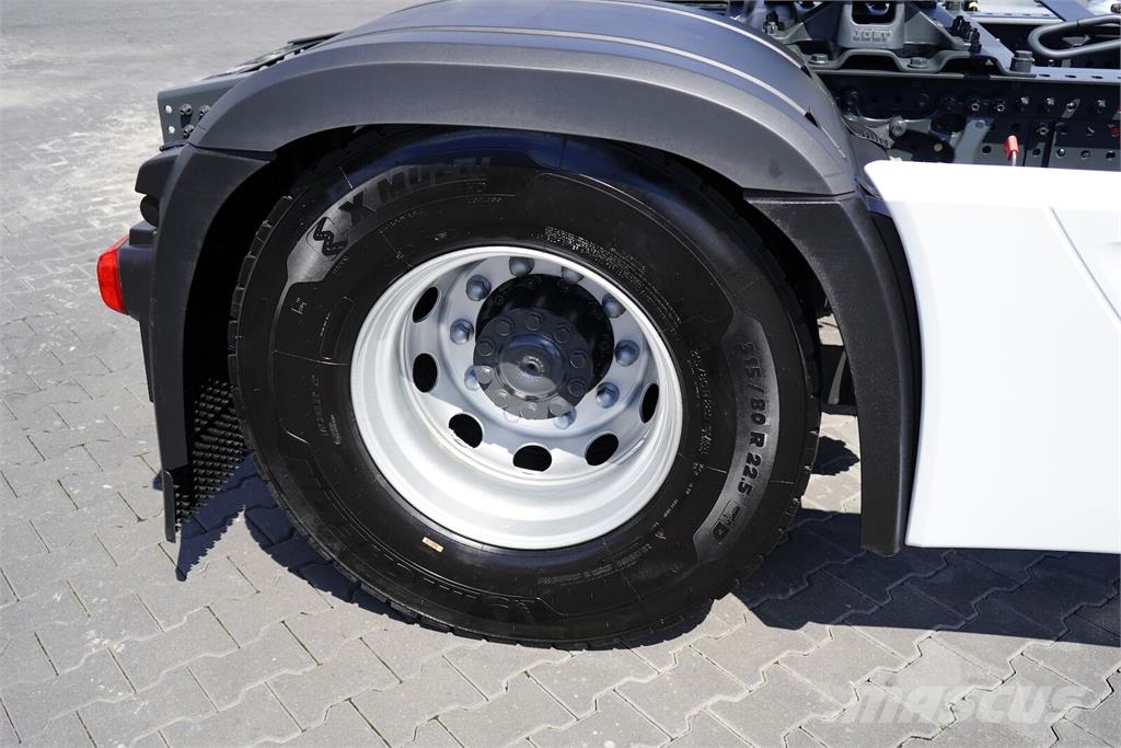 Mercedes-Benz F / 1845 / ACC / E 6 / STREAM SPACE / MAŁY PRZEBIE Tractor Units
