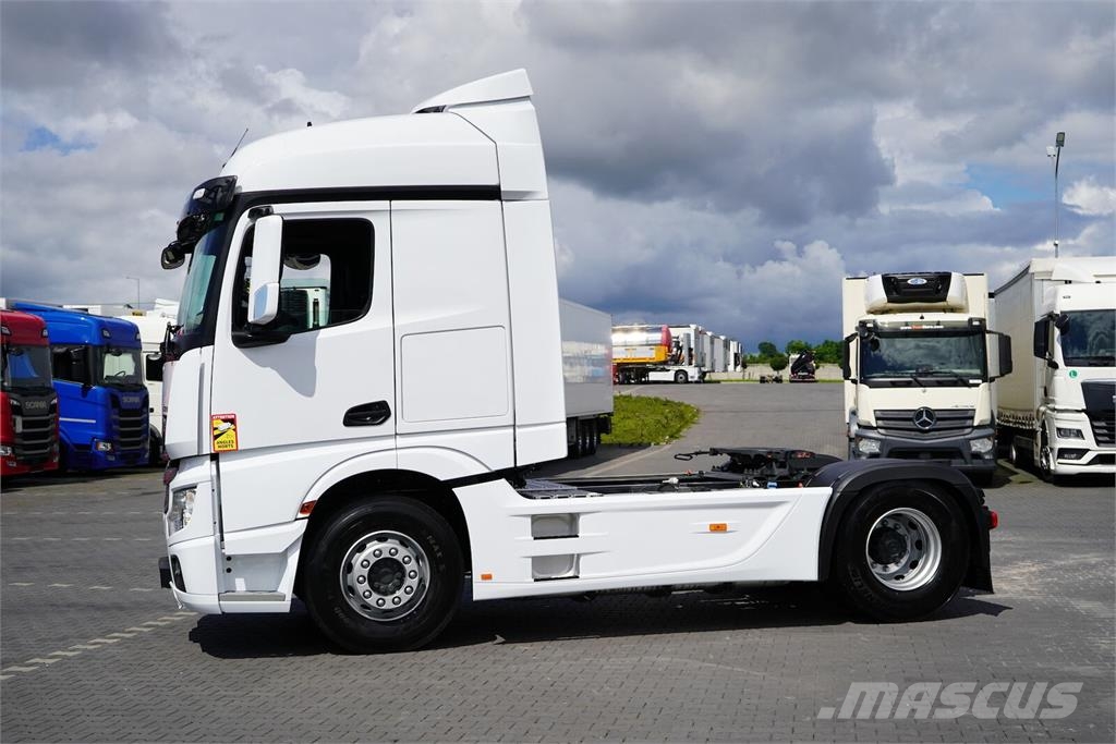 Mercedes-Benz F / 1845 / ACC / E 6 / STREAM SPACE / MAŁY PRZEBIE Tractor Units