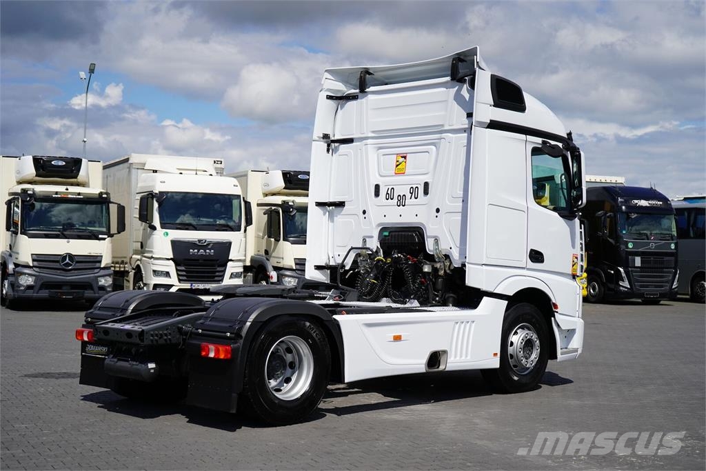 Mercedes-Benz F / 1845 / ACC / E 6 / STREAM SPACE / MAŁY PRZEBIE Tractor Units