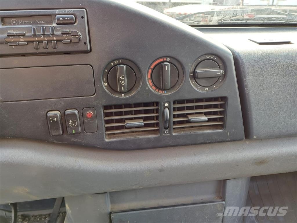 Mercedes-Benz Sprinter 412d Tipper Camiones bañeras basculantes o volquetes