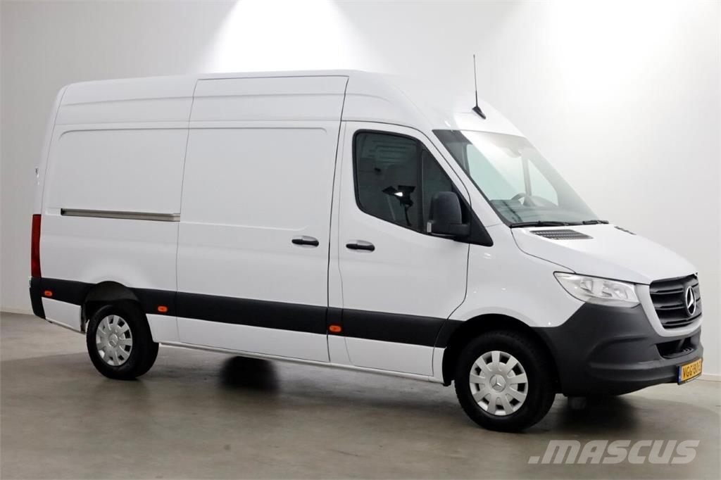 Mercedes-Benz Sprinter 316 CDI 163pk RWD L2H2 7G Automaat Airco/ Inne