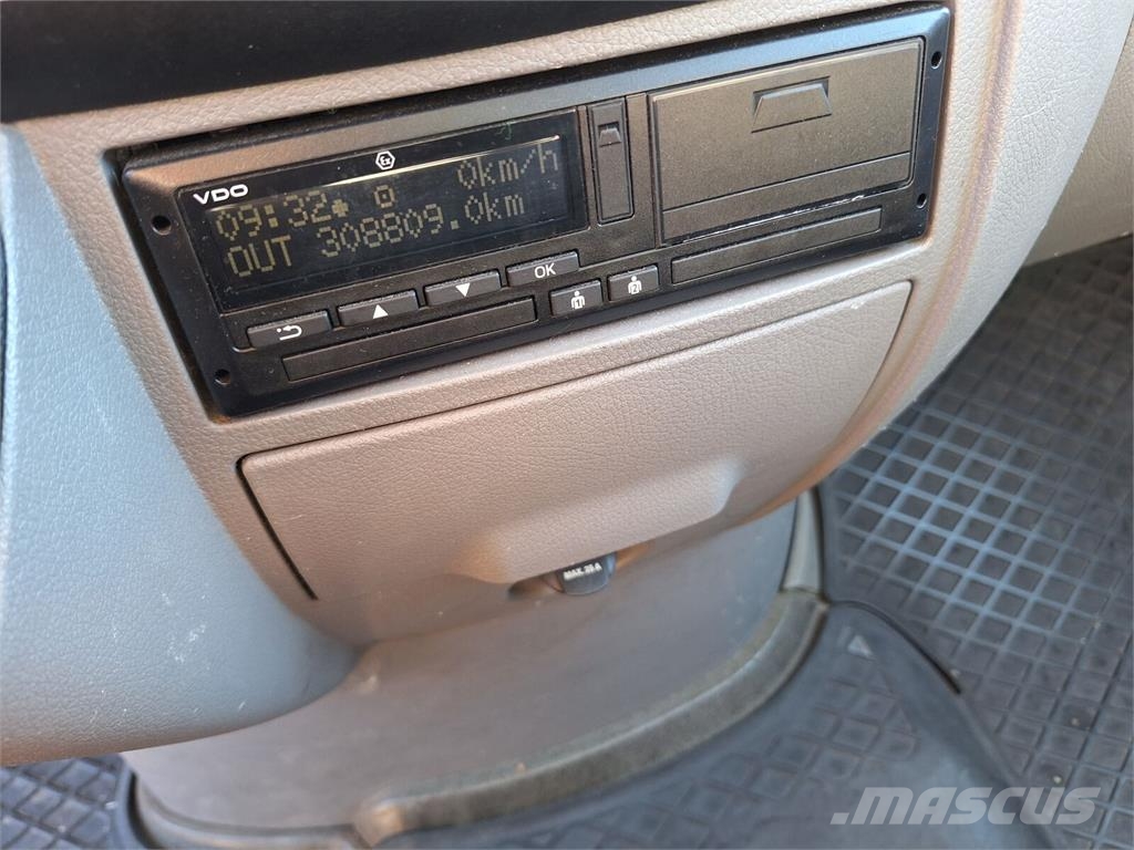 Mercedes-Benz Sprinter 516 CDi 4x4 / 16 personal minibus شاحنات أخرى